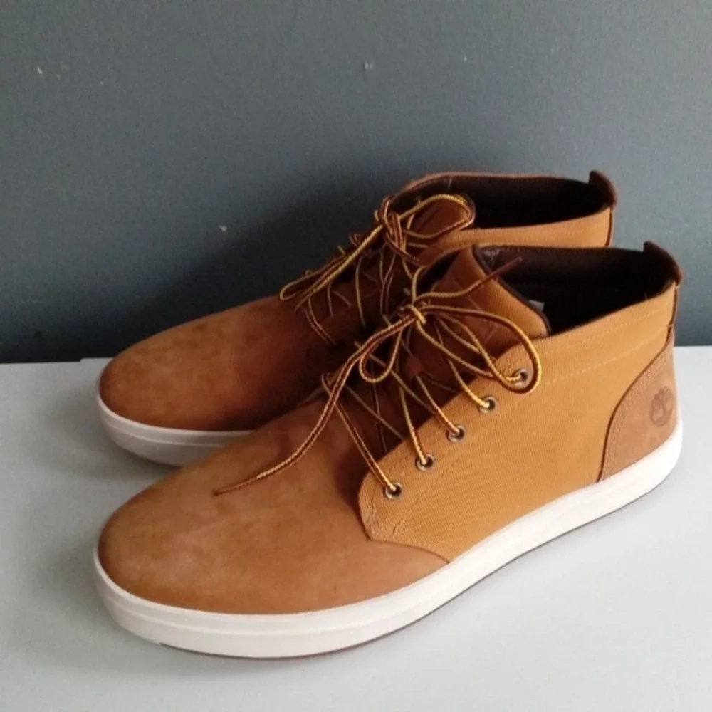 Timberland Groveton Chukka Wheat Nubuck Leather Mid Top Sneakers A1GIG Mens 10.5